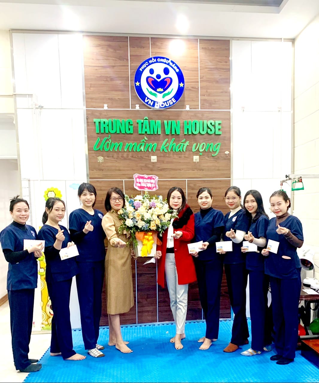 trung tam vn house
